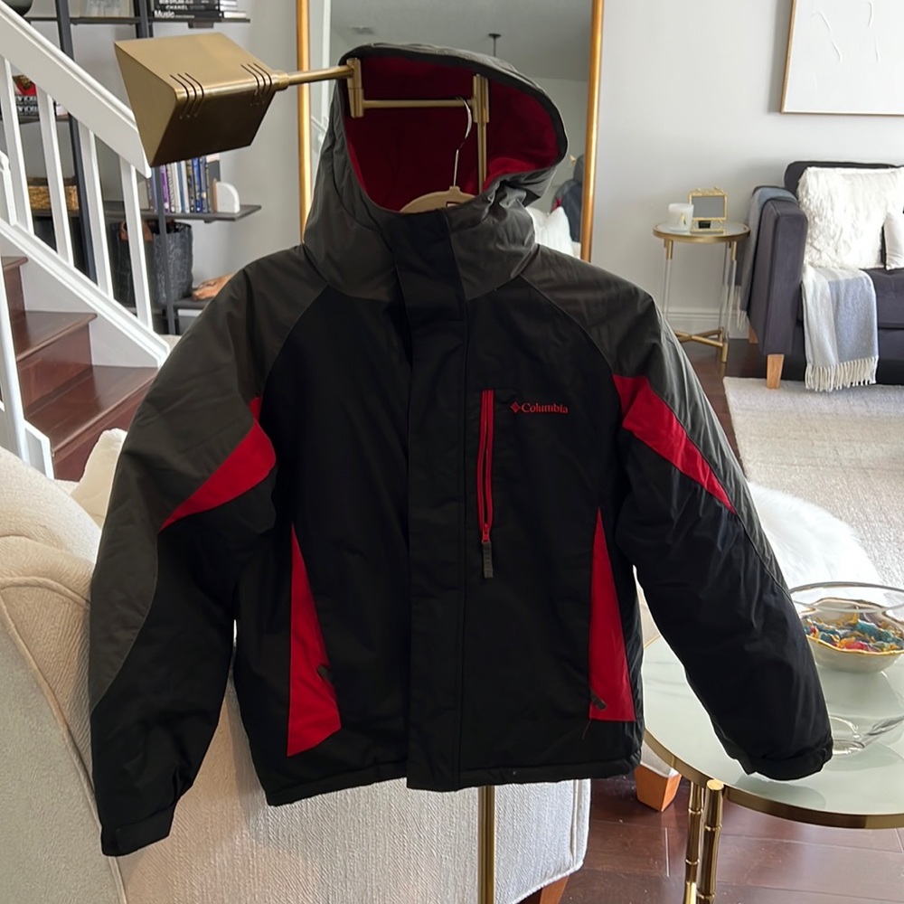 Boys Columbia 🎿 snow jacket . Good Condition size 14/16